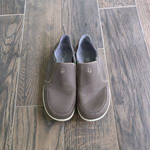 Olukai Men's 8.5 Slip-on Sneakers